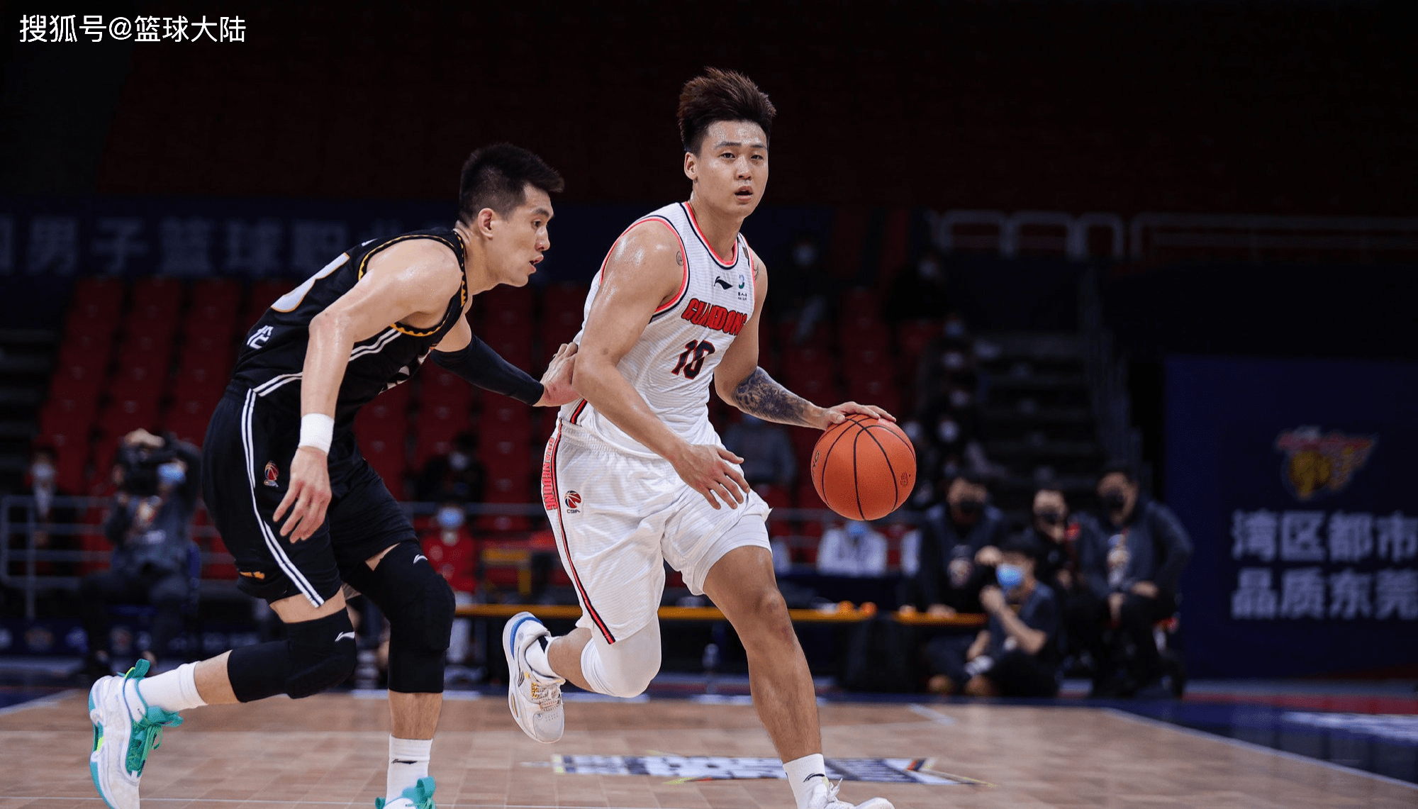 广州队内部会议纪要流出——冲刺阶段刷新队史纪录，CBA常规赛使命明确，赛程密集仍需轮换的简单介绍