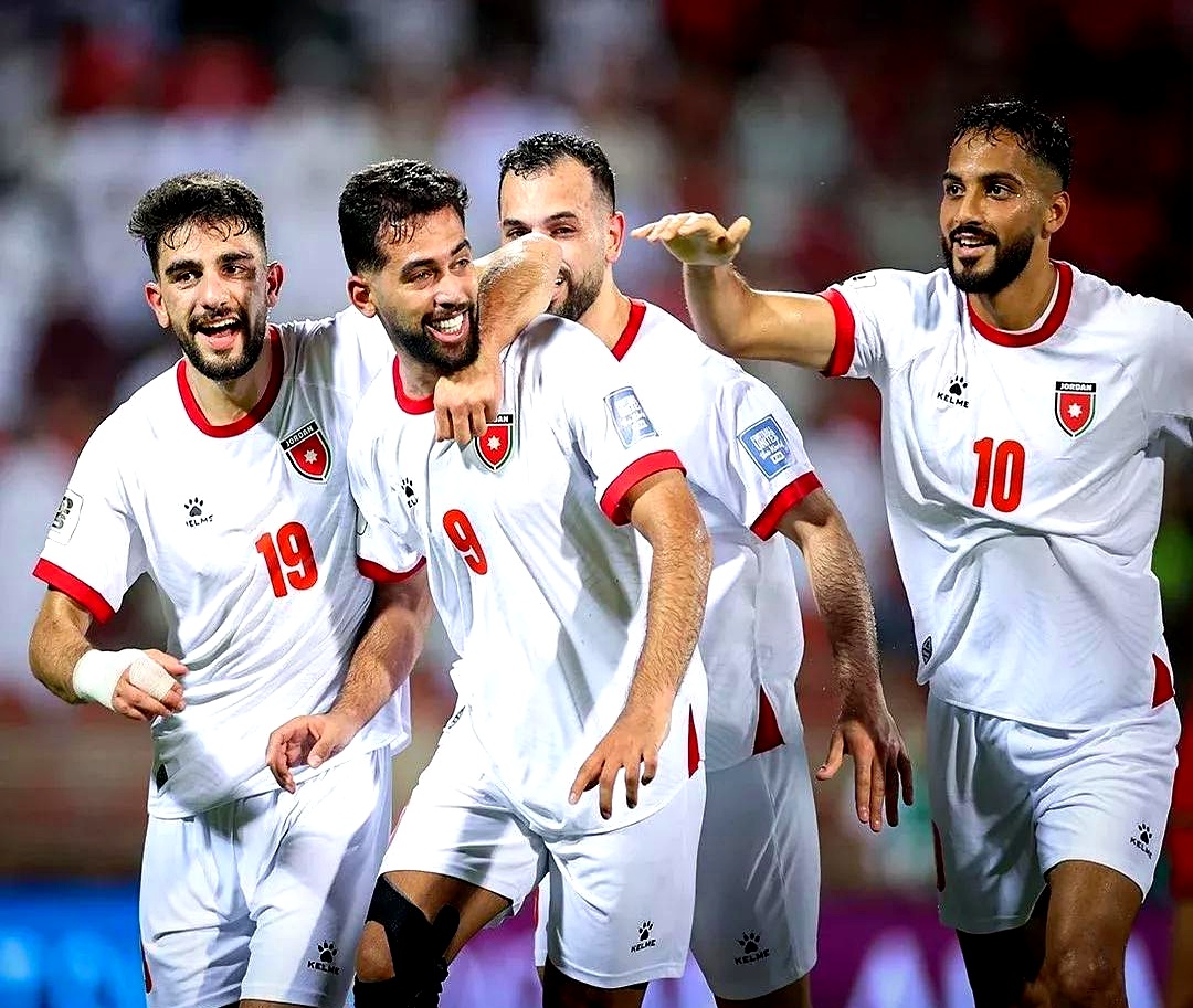 关于德甲赛后再迎强敌;西汉姆调整名单;主帅态度:目标明确;心理建设被强调的信息 关于德甲赛后再迎强敌;西汉姆调整名单;主帅态度:目标明确;心理建设被强调的信息