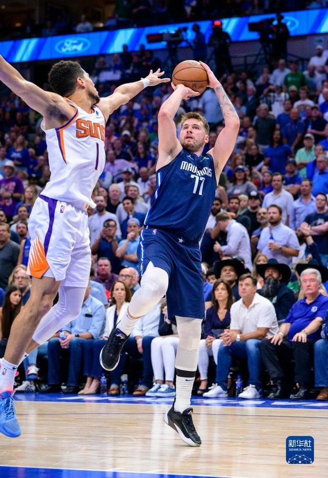 这也行？菲尼克斯太阳门线救险里昂围绕欧冠再遭质疑，达拉斯独行侠围绕英超回应争议的简单介绍